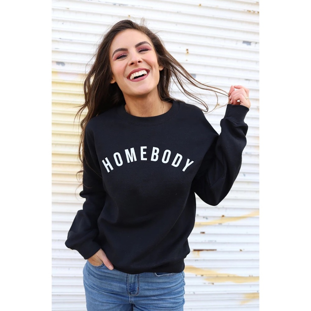 HOMEBODY GRAPHIC PULLOVER BLACK SWEATSHIRT